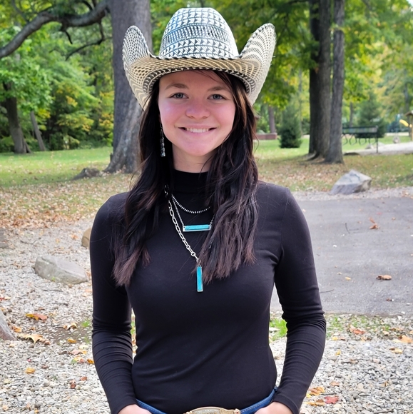 Meet your Posher, Zoe - Picture 1 of 1